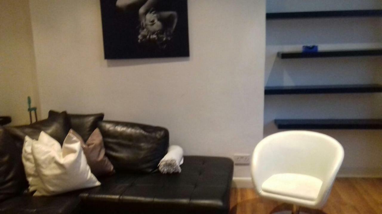 Stylish 1 Bed In Earls Court Apartment Лондон Екстериор снимка