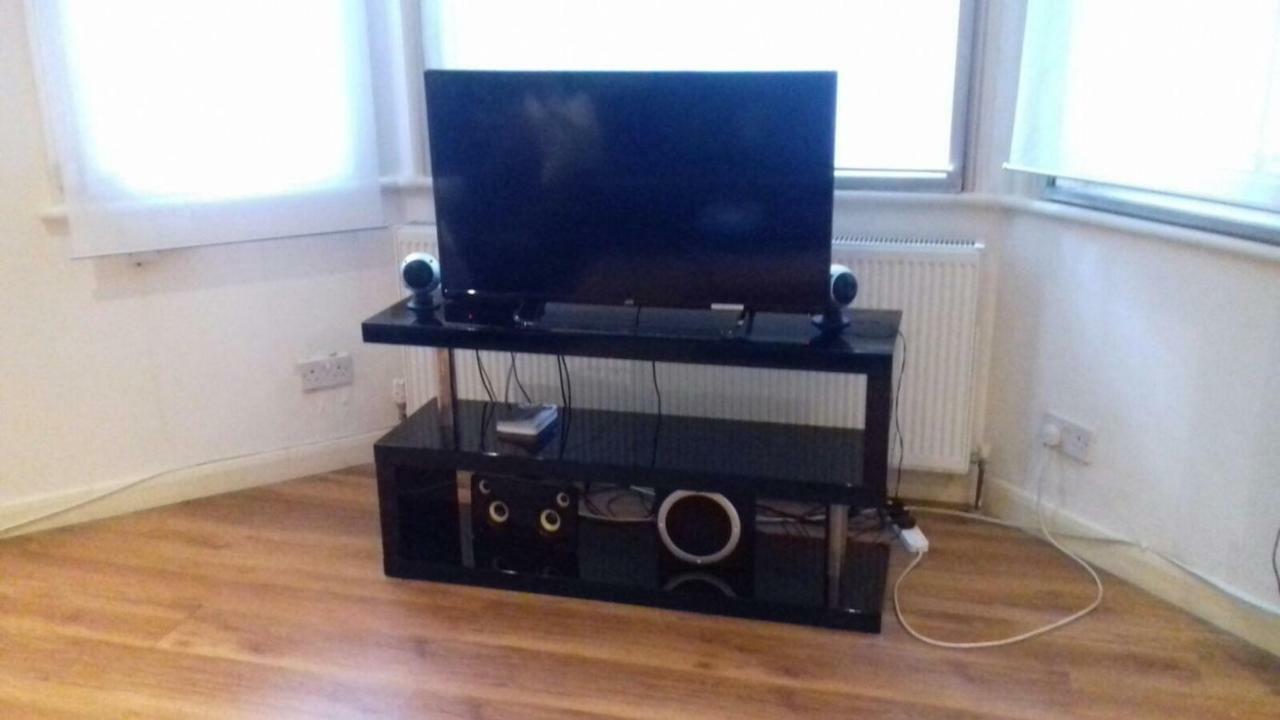 Stylish 1 Bed In Earls Court Apartment Лондон Екстериор снимка